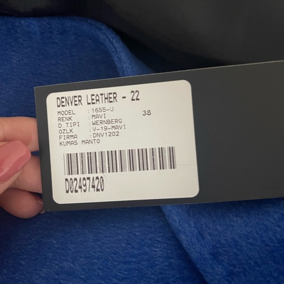 Coat - Picture 7 of 8